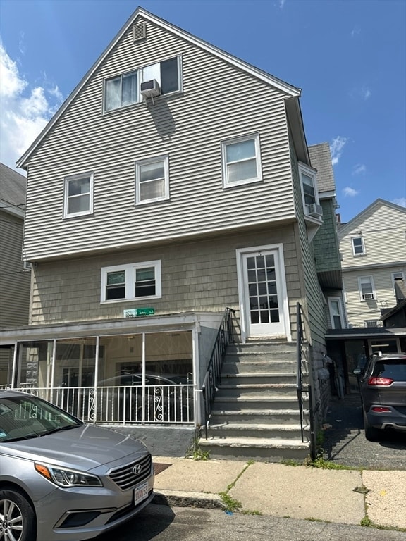 Building Photo - 5 Lowden Ave Unit 2 Rental