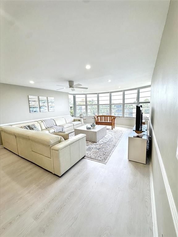 Building Photo - 3051 NE 48th St Rental