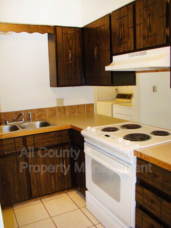 Photo - 1719 Larch St Unidad A