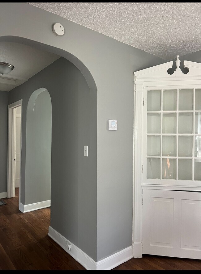 Photo - 2011 Waverly