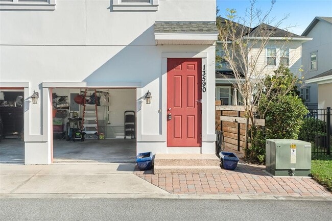 Photo - 13590 Lessing Ave