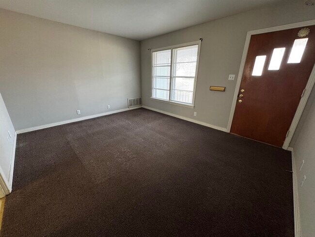 Photo - 2407 Inglewood Dr