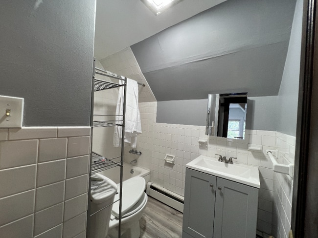 Photo - 739 Whitney Ave