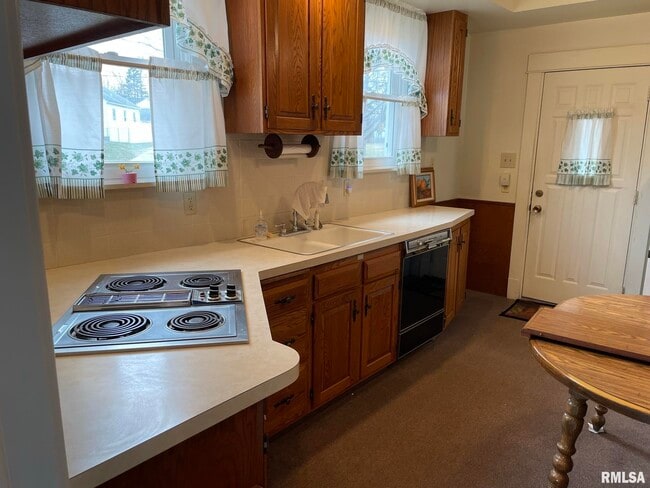 Photo - 2206 Pacific St