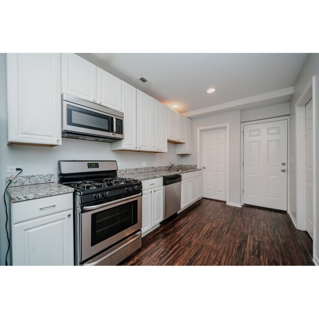 Photo - 1355 W Walton St Unit G