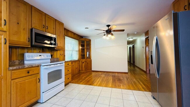 Photo - 494 Old Jonesboro Rd