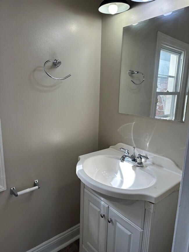 Photo - 1920 N 4th St