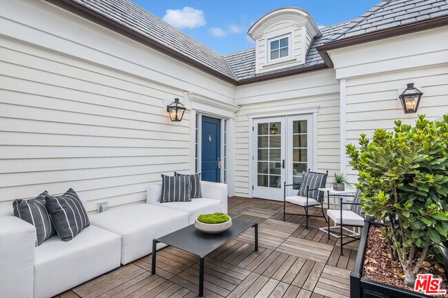 15225 Palisades Village Ln Unit 204