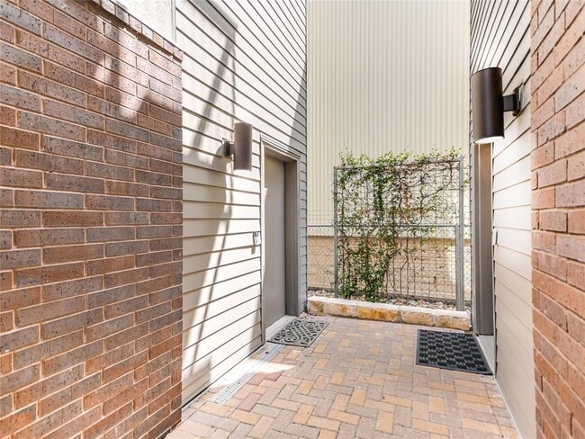 Photo - 1702 S Lamar Blvd Unit 22