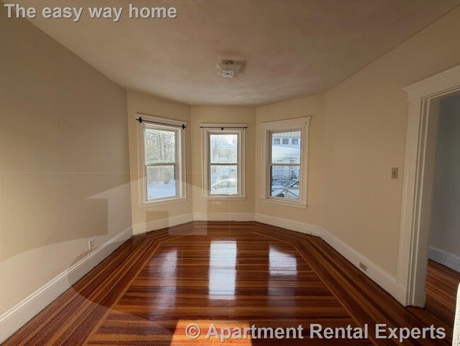Photo - 44 Wilson Ave Unit #1