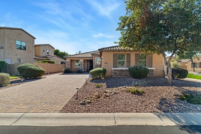 Photo - 14479 W Desert Flower Dr