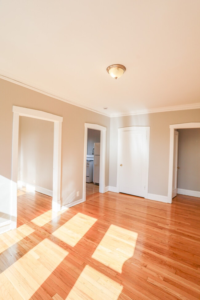 Photo - 4051 W Melrose St Unit #1N