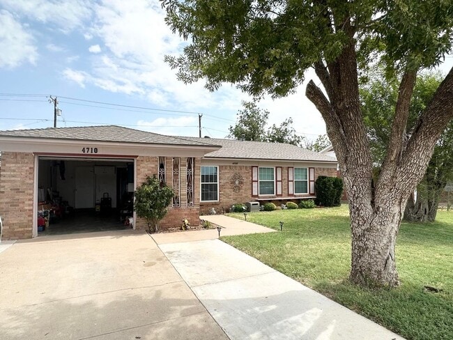 Photo - 3 Bed 1.5 Bath Ready to Rent!