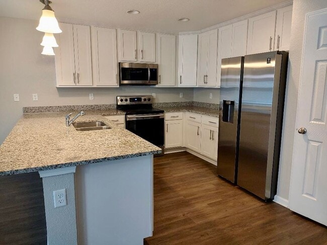 Photo - Excellent 3 Bedroom 2 Bath House for Rent. Best Part of Town near Everything!