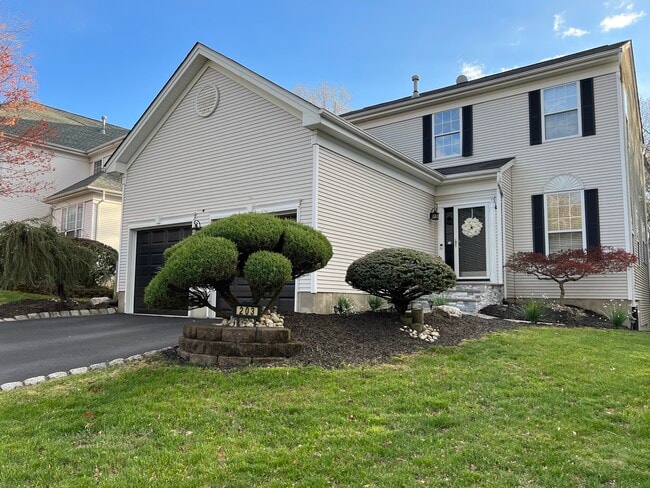Photo - 203 Woodcliff Blvd House