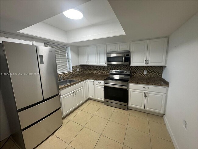 Photo - 11930 NE 19th Dr