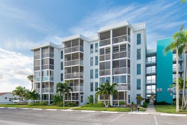 Photo - 4900 38th Way S Unit 302