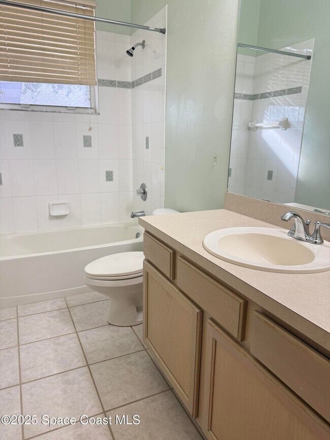 Photo - 5971 Newbury Cir