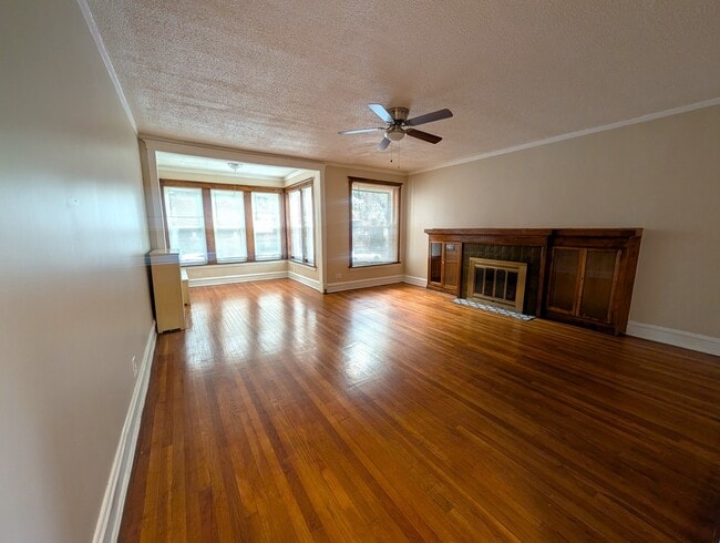 Photo - 6730 S Ridgeland Ave