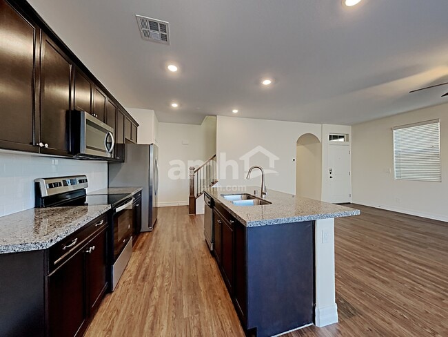 Photo - 9875 S Eastern Ave
