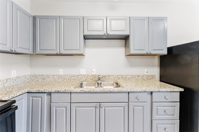 Photo - 9610 Buffum St