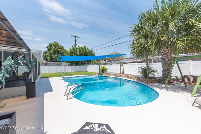 Photo - 347 S Lakeside Dr