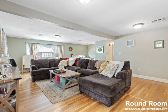 Photo - 14 Cedarcrest Rd