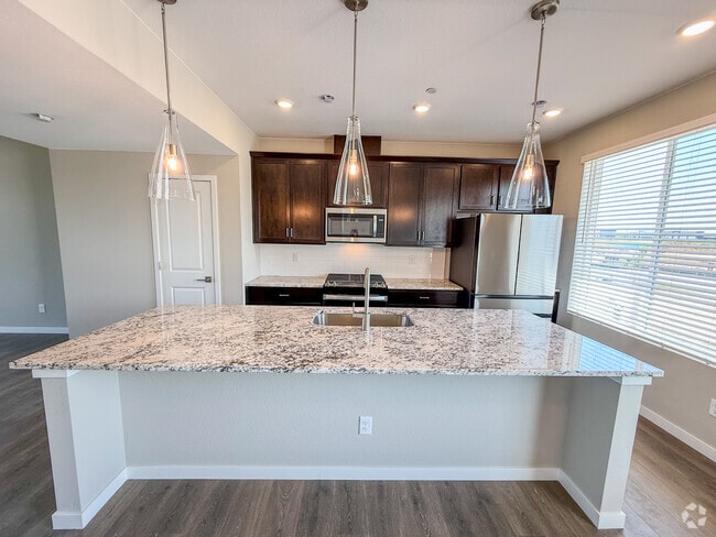 Building Photo - 1736 Peak Loop Rental