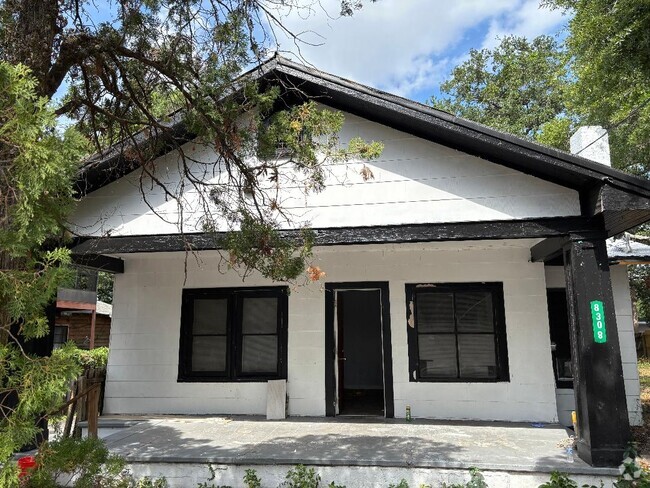 Building Photo - 8308 N 11th St Rental