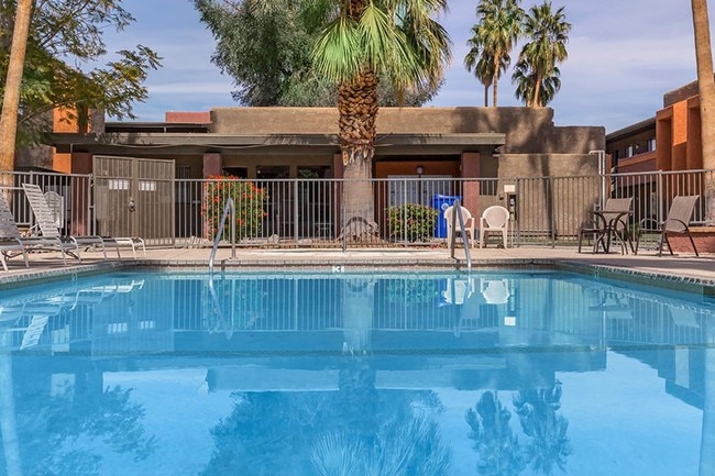La Ventana Apartments