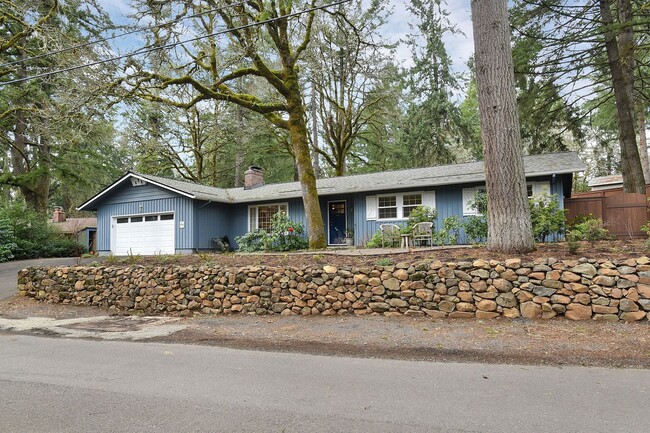 Quaint Remodeled Ranch in Lake Oswego - Quaint Remodeled Ranch in Lake Oswego Casa