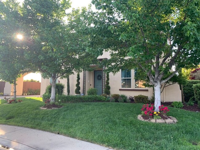 Photo - 1877 Butterfly Ct