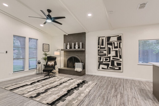 Photo - 3005 Edgedale Dr