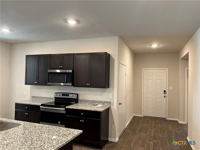 Photo - 937 Armadillo Dr