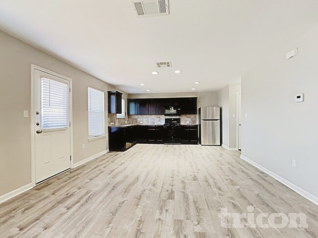 Photo - 15102 Verela Dr