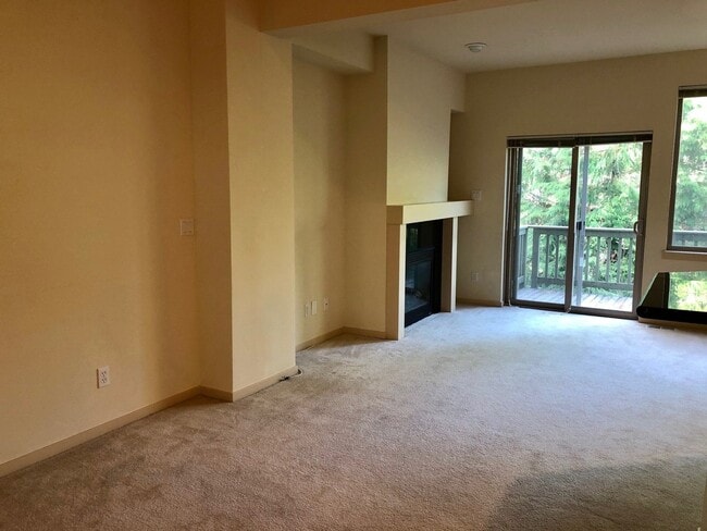 Photo - 3 Bedroom 2.5 Bath Issaquah Townhouse