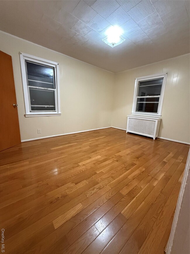 Photo - 150-29 84th Rd