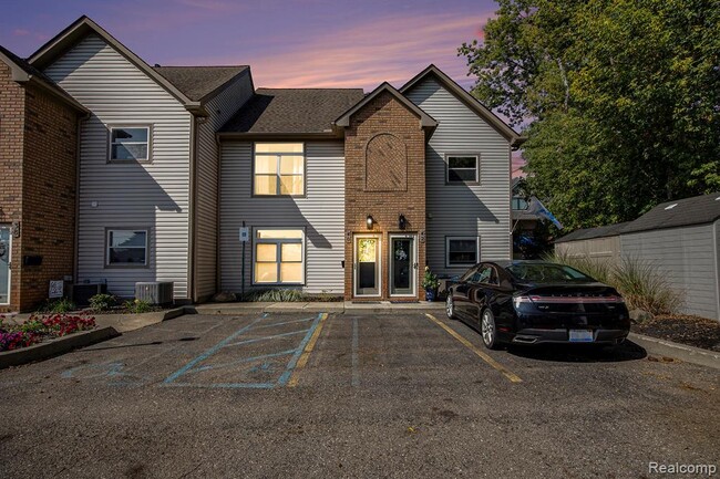 Building Photo - 40 Park Island Dr Unit 4 Rental