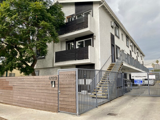 Photo - 6123 Eleanor Ave Unit 104