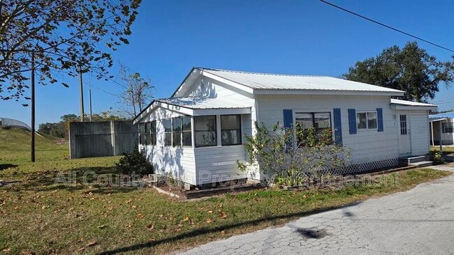 Building Photo - 2735 W 10th St