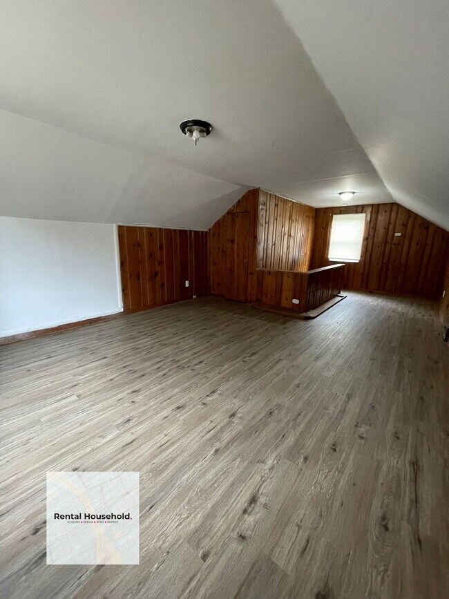 Photo - Beautifully Updated 3-Bedroom Bungalow-Ready for Move-In