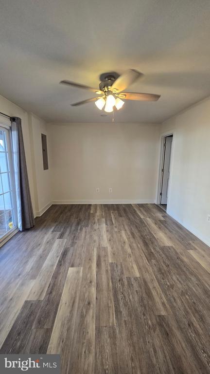 Photo - 8754 Elsing Green Dr