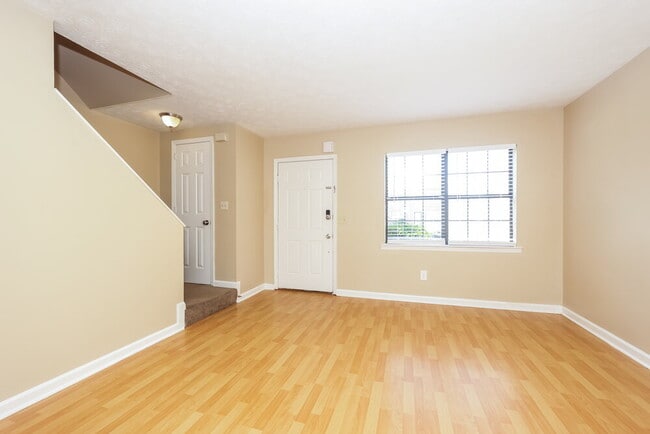 Photo - 232 Thistle Ln