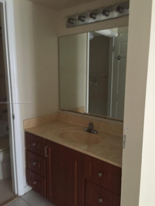 Photo - 486 NE 210th Cir Terrace