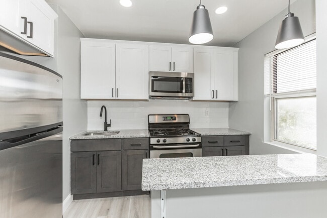 Photo - Courtyard Park Apartments