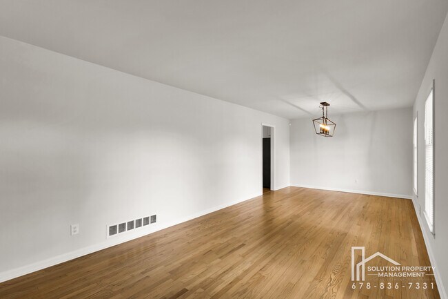 Photo - 1870 Gherry Dr