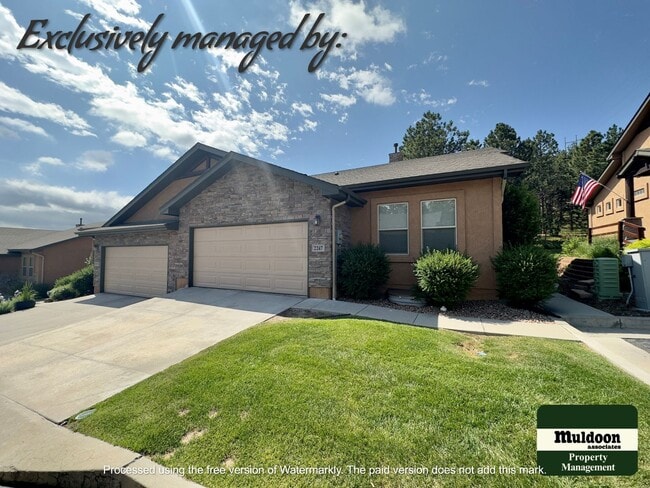 Building Photo - Beautiful University Park - Easy Living Home!