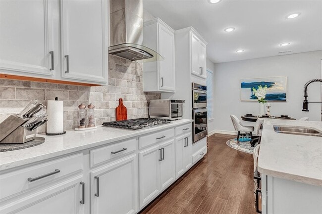 Photo - 430 Pasco Rd