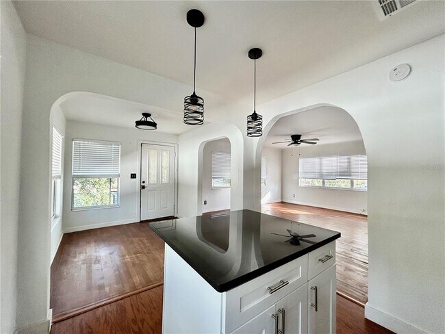 Photo - 5521 Gulfport Blvd S Unit D