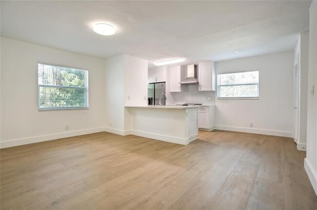 Photo - 530 S Federal Hwy Unidad 7